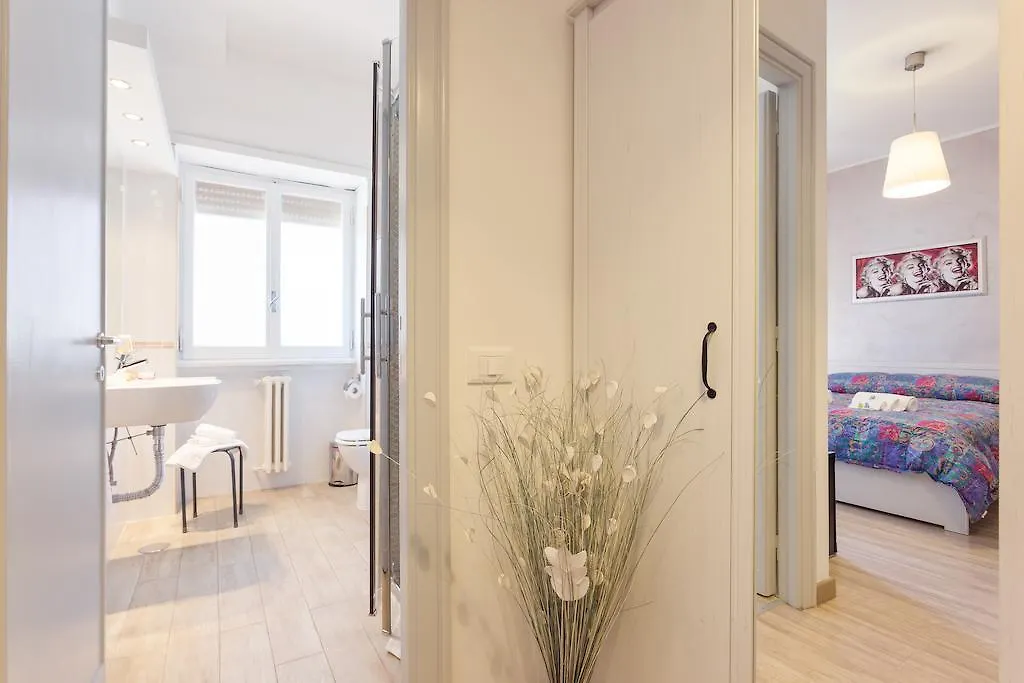 Bed & Breakfast Check-Inn Rooms Rome
