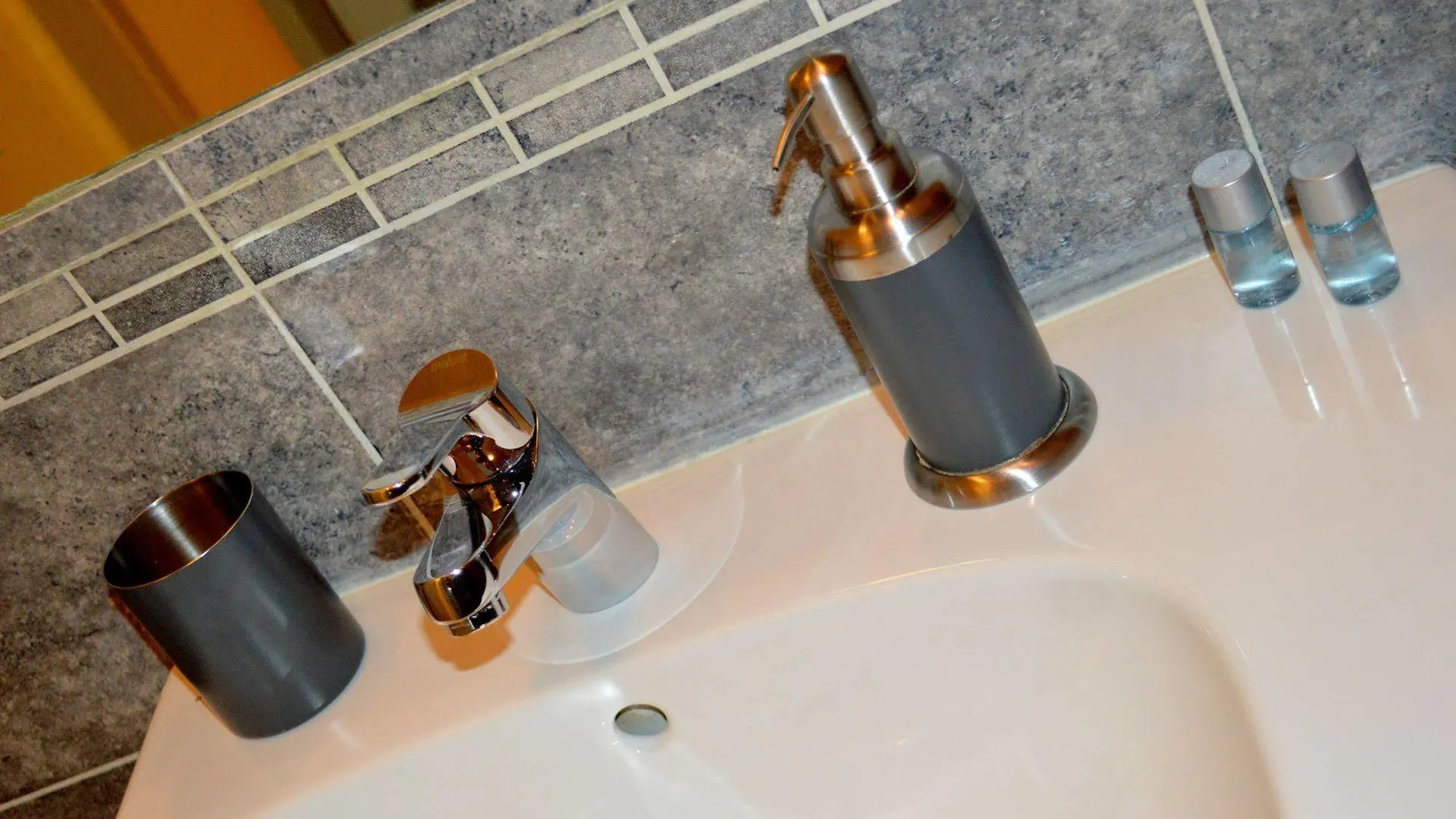 Check-Inn Rooms Rome Bed & Breakfast