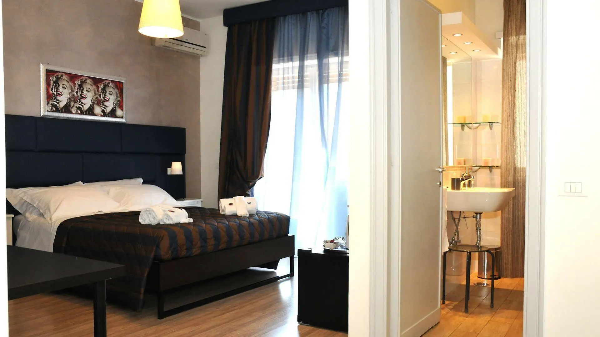 Bed & Breakfast Check-Inn Rooms Rome