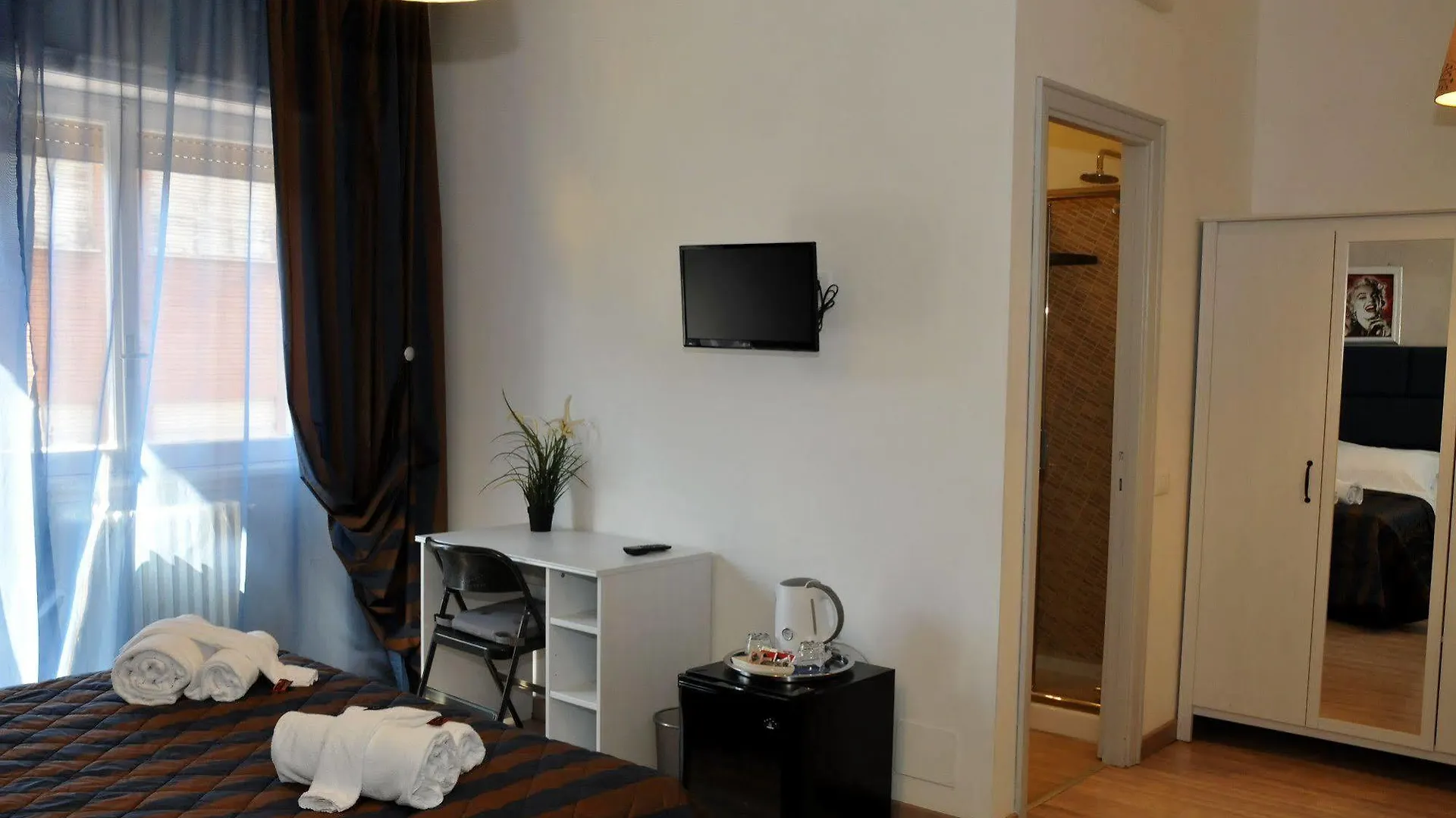 Check-Inn Rooms Rome